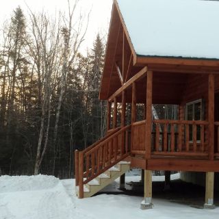 Flly Fishing Lodge at Twin Maple Outdoors
https://twinmapleoutdoors.com/our-maine-sporting-lodge/ 