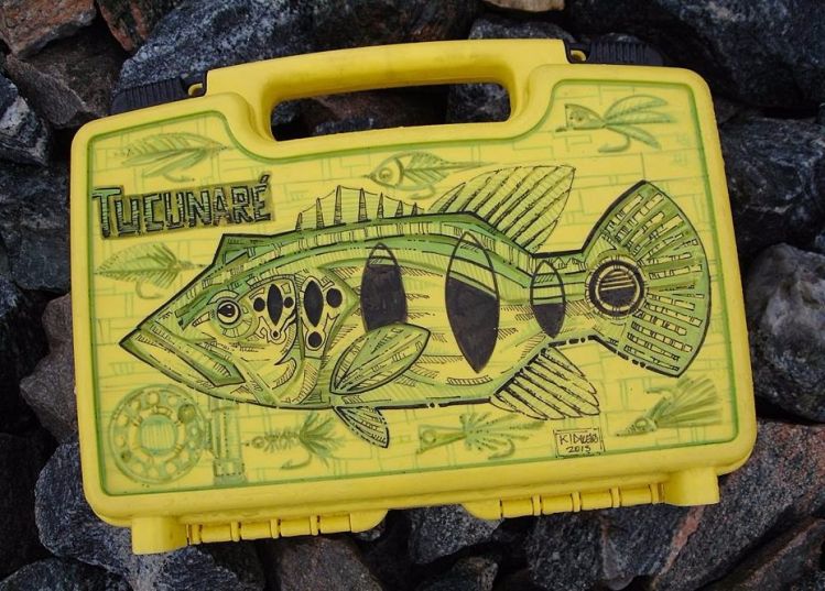 Caixa do amigo Cesar Pansera com rabisco do Kidocelos Ocelos Flyfishing