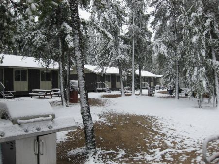 Davin Lake Lodge